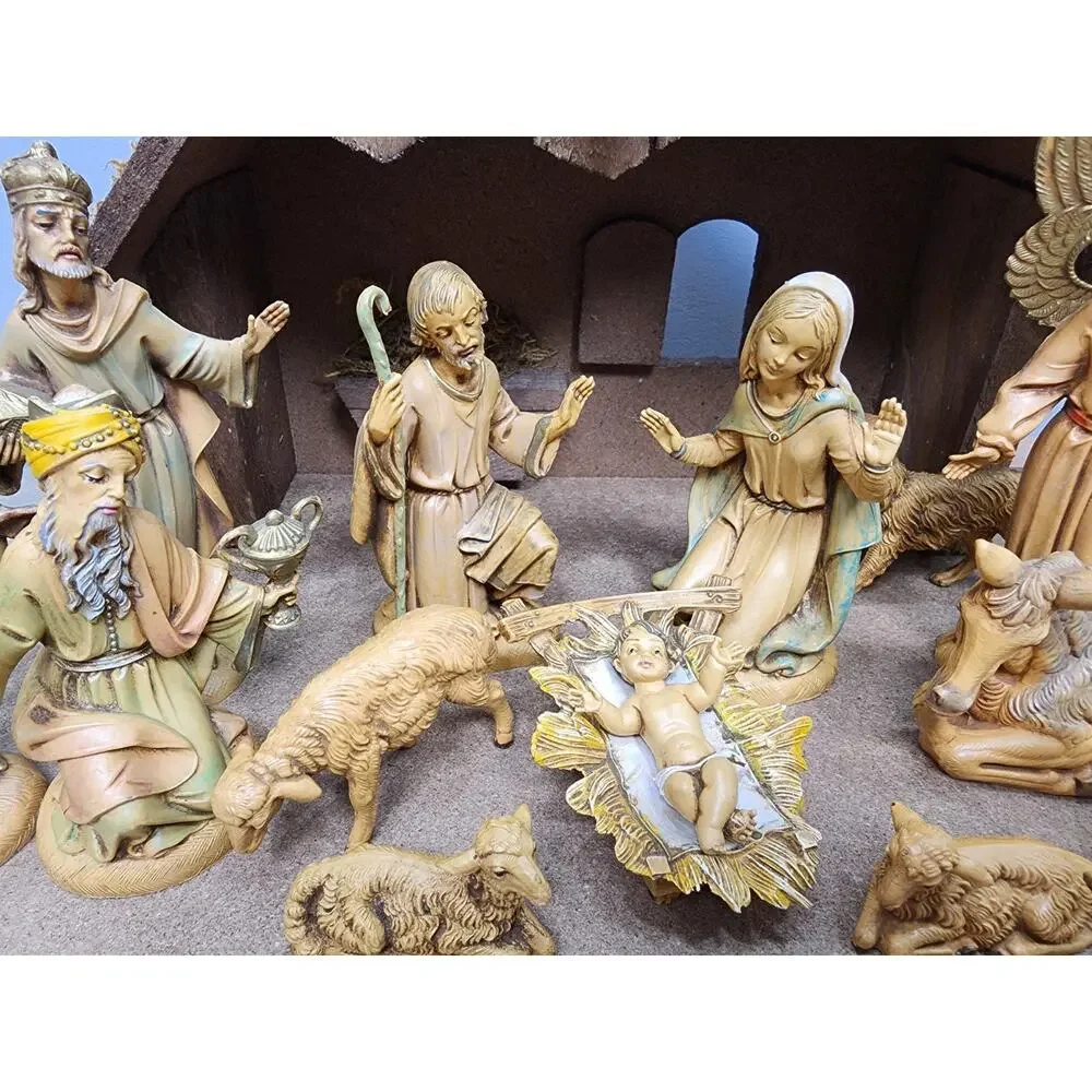 Vintage Fontanini Italian Resin Nativity Figurines & wood Manger/creche 15 piece